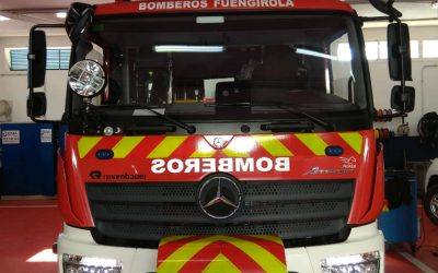 El Cuerpo de Bomberos de Fuengirola adapta los puentes de luces y rotativos de su flota de vehículos
