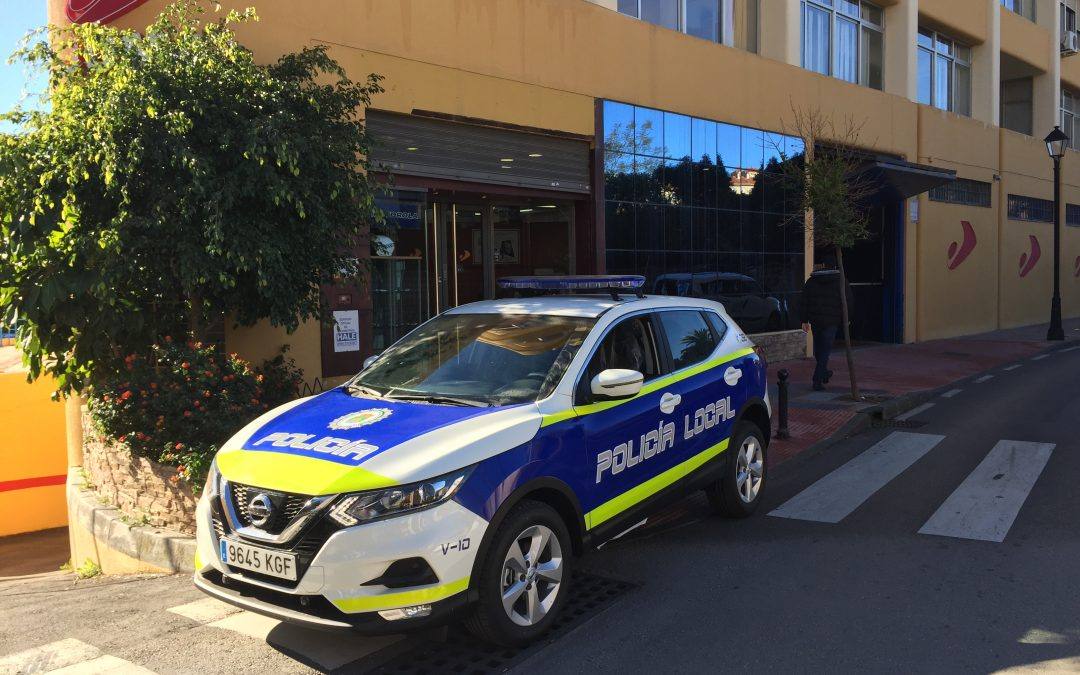 Juma entrega los 3 nuevos vehículos de la Policía Local de El Ejido