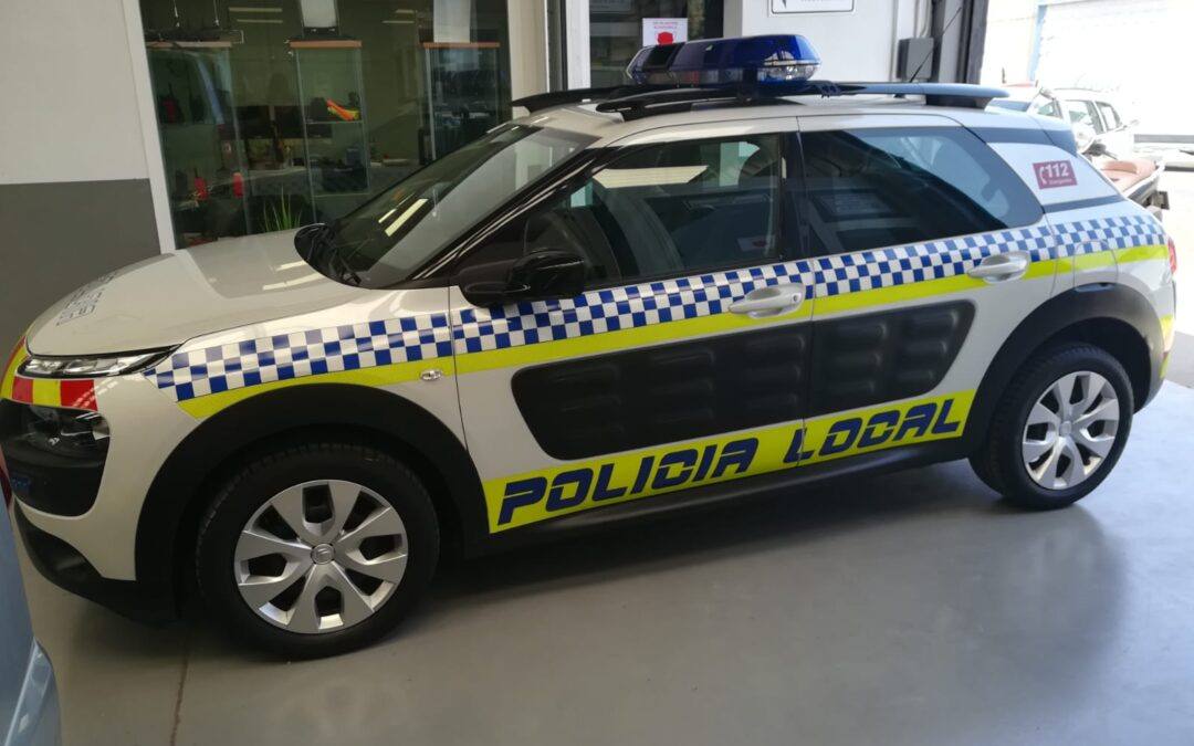 La Policía Local de Calpe adquiere un vehículo en régimen de alquiler