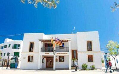 Suministramos en Formentera un vehículo eléctrico con transformación policial completa